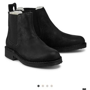 Black Leather Chelsea Boots